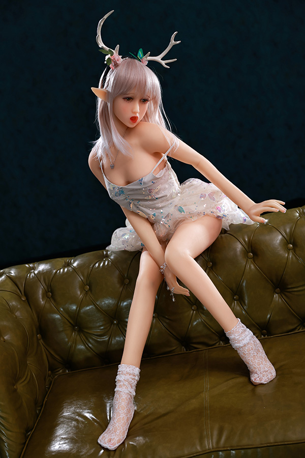 150cm 小胸リアルTPEドール - 鹿角をかぶった美女 桜子 150cm 小胸リアルTPEドール - 鹿角をかぶった美女 桜子