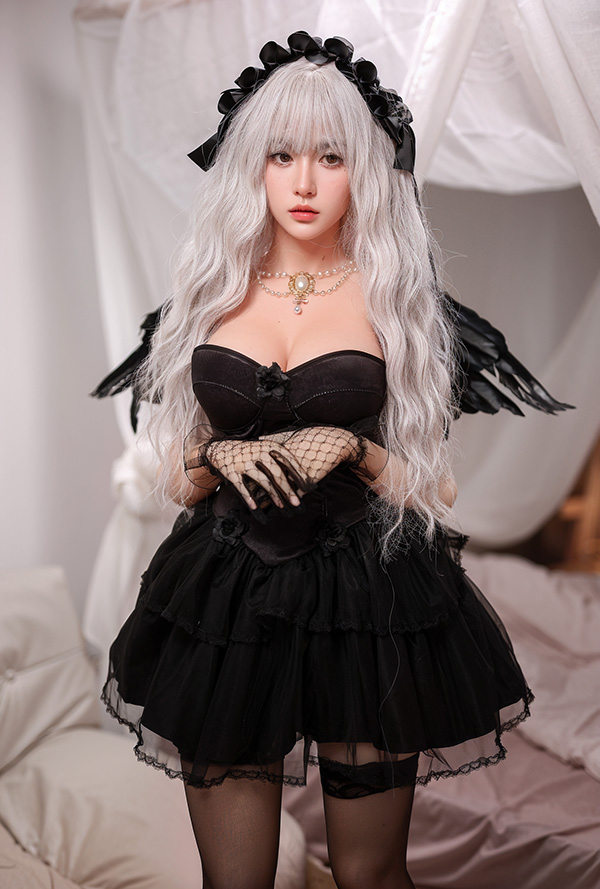 センチのハイパーリアルな黒いロリータドレスの淑女性愛ドール 166cm センチのハイパーリアルな黒いロリータドレスの淑女性愛ドール 166cm