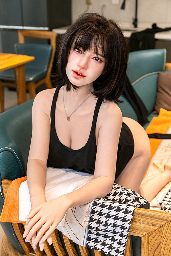 アジアの優しい人妻、大きな胸のシリコン製のセックスドール 惠子 アジアの優しい人妻、大きな胸のシリコン製のセックスドール 惠子