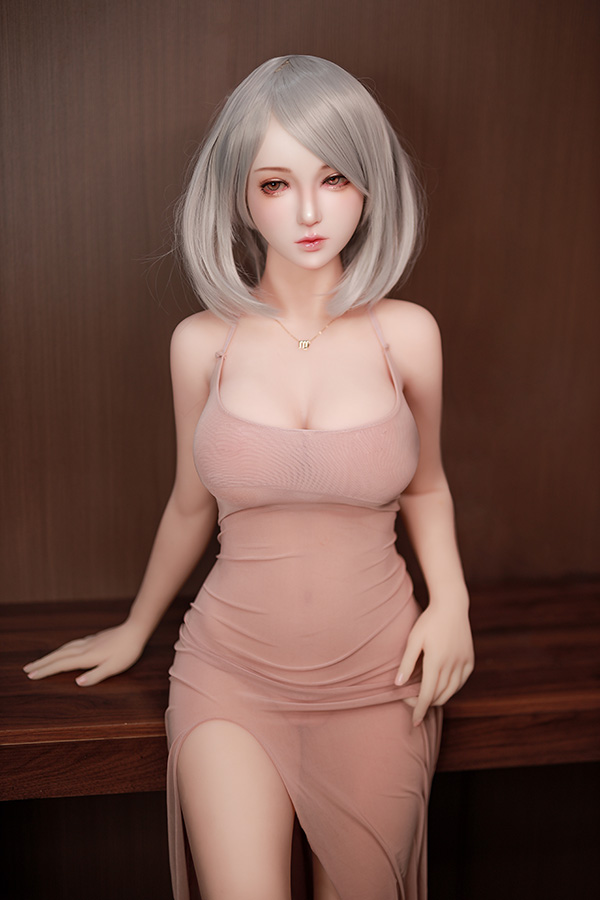 優雅でセクシーな人妻ラブドール 165cm 梨乃 優雅でセクシーな人妻ラブドール 165cm 梨乃